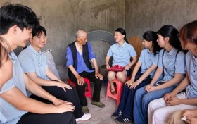 乡间小路通向思政大课：重庆化工职业学院四年走访来代俊老人纪实